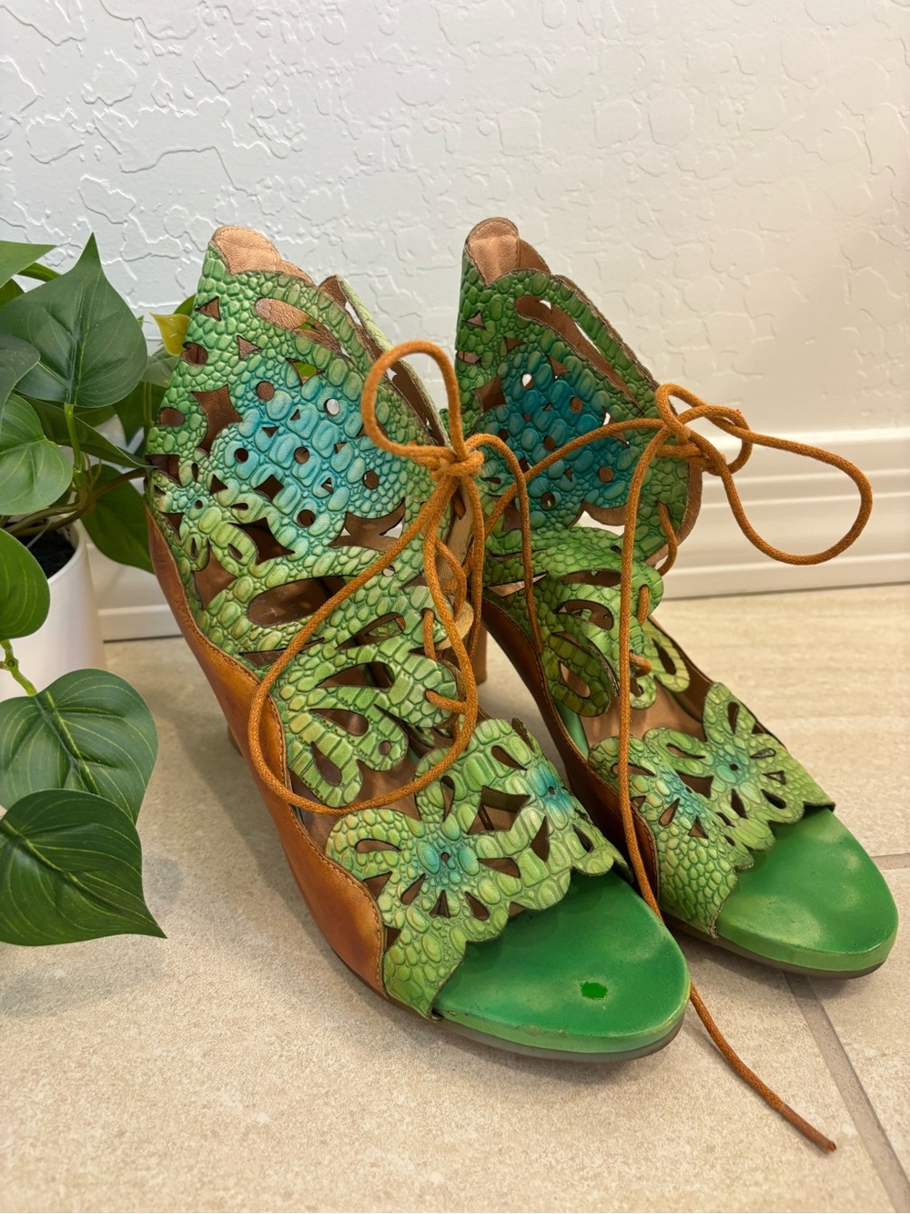 Green Floral Cutout Lace-Up Women’s Heels with Tan Accents
